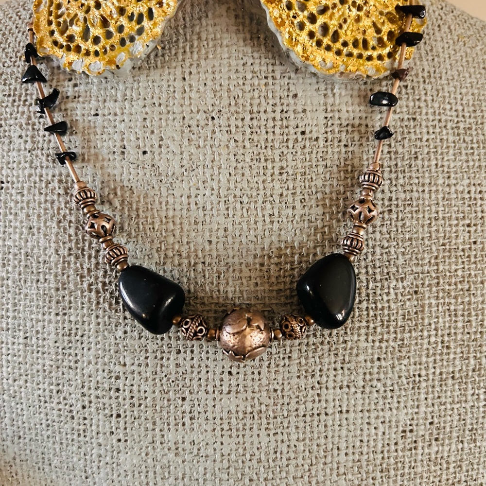 Vintage black beads stars silver tone beaded necklace hippie retro